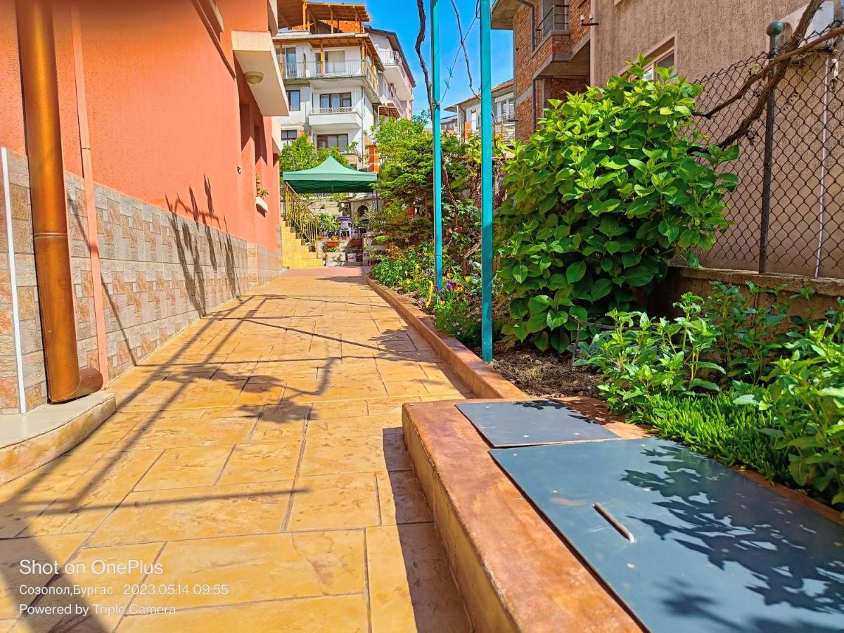 Moni 85 Family House Hotel Sozopol Exterior photo